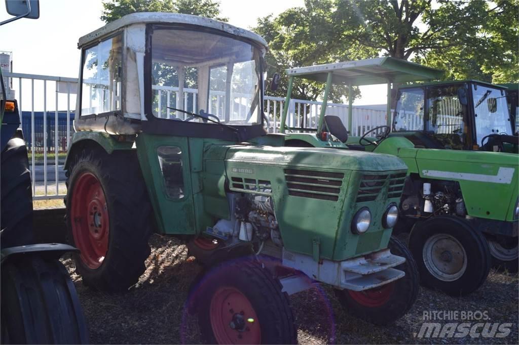 Deutz-Fahr D4006 Traktory