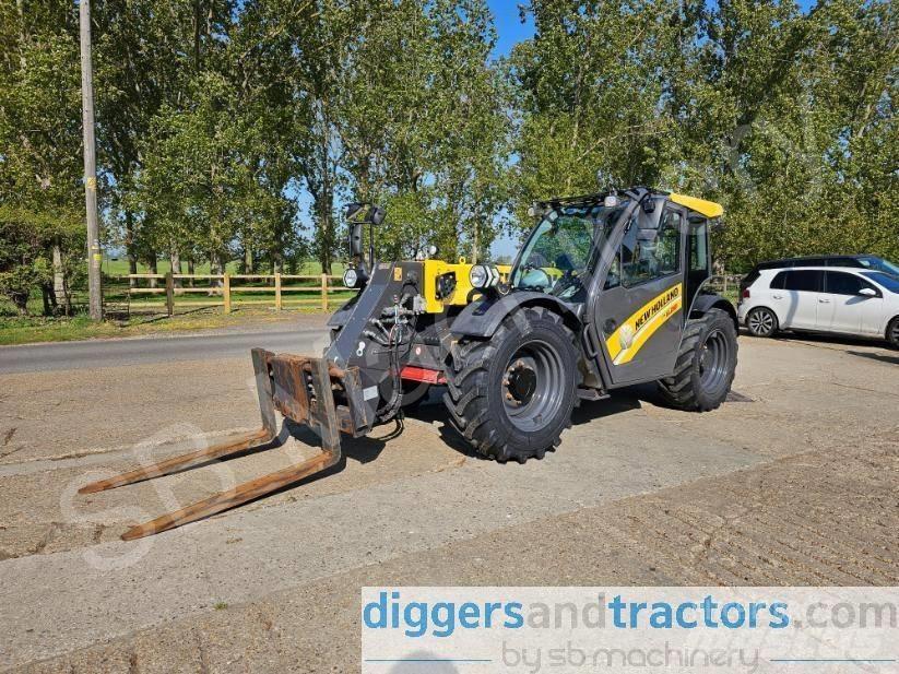 New Holland TH 6.28 Teleskopické manipulátory