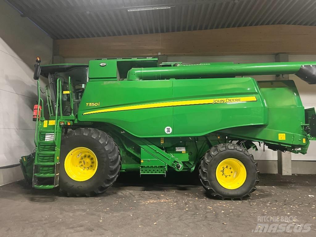 John Deere T550i Sklízecí mlátičky