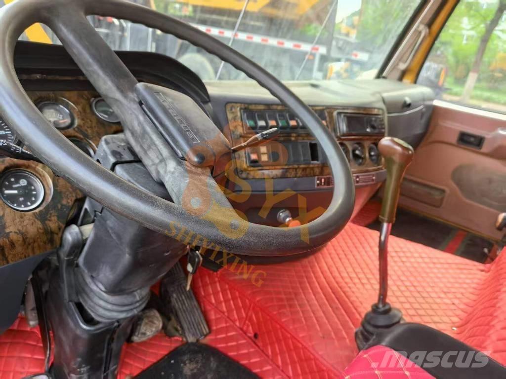 XCMG QY 50 K-II Univerzální terénní jeřáby