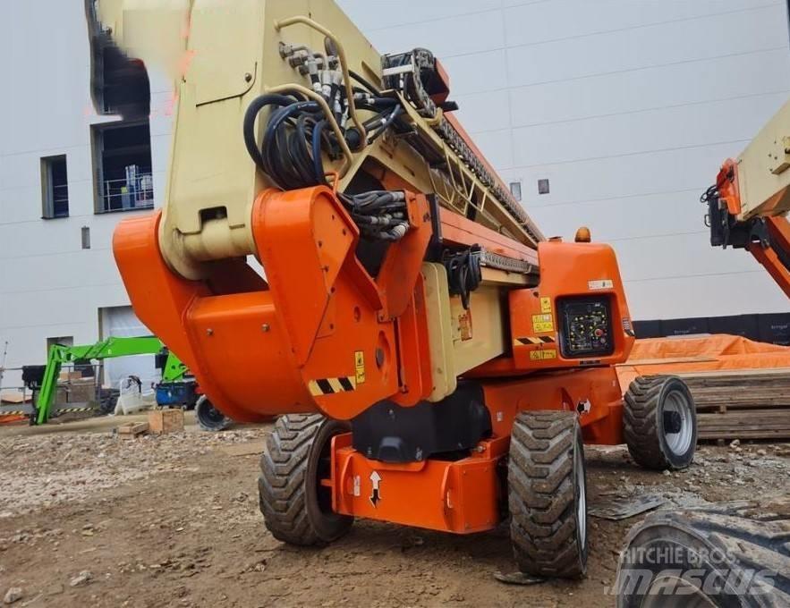 JLG 1250 AJP Kloubové plošiny