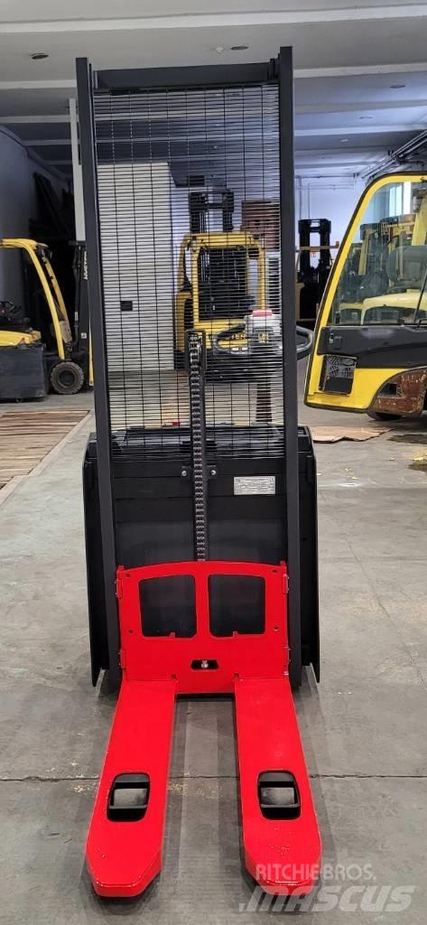 Hyster S 1.0 E Další