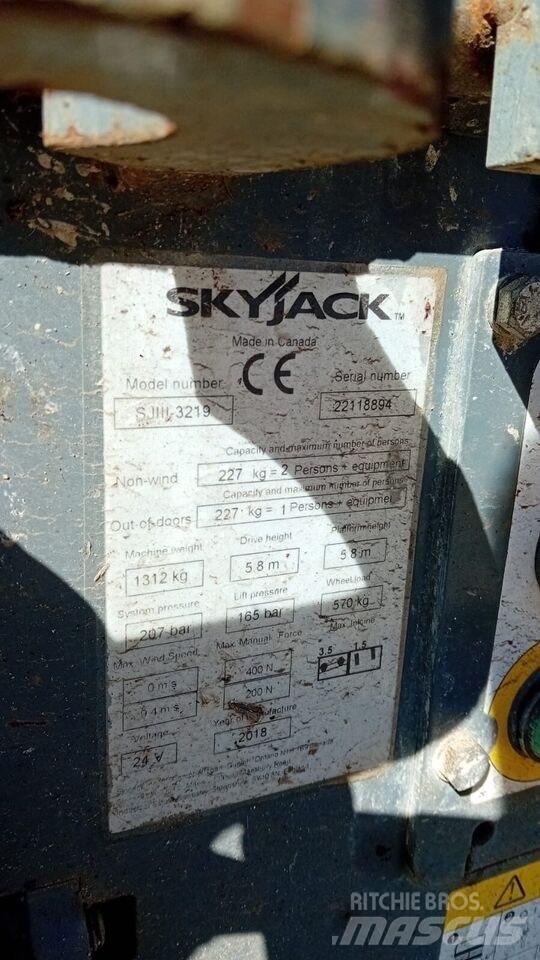 SkyJack SJ 3219 Nůžková zvedací plošina