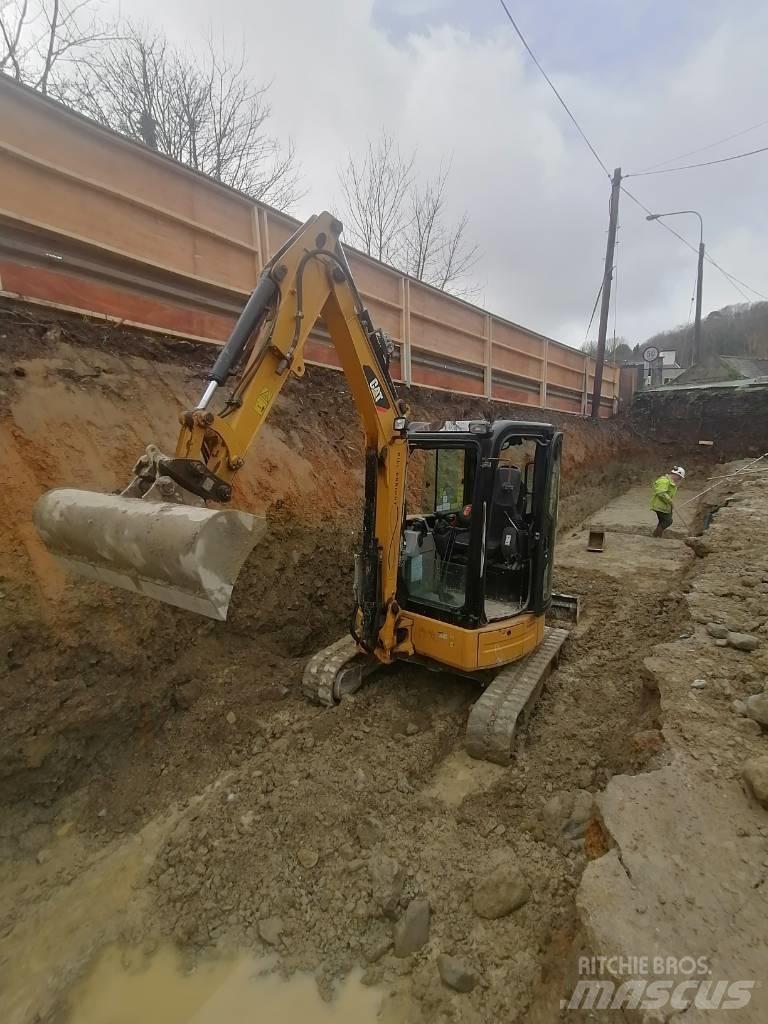 CAT 303.5 Mini rýpadla < 7t