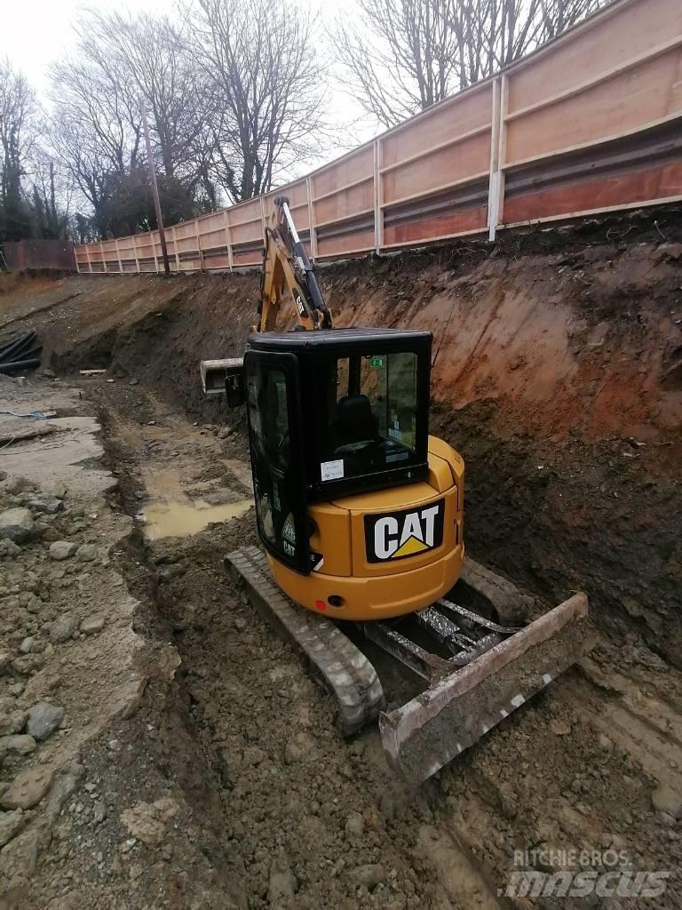 CAT 303.5 Mini rýpadla < 7t