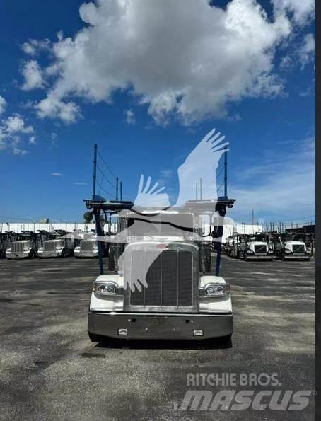Peterbilt 388 Stavebnictví - ostatní
