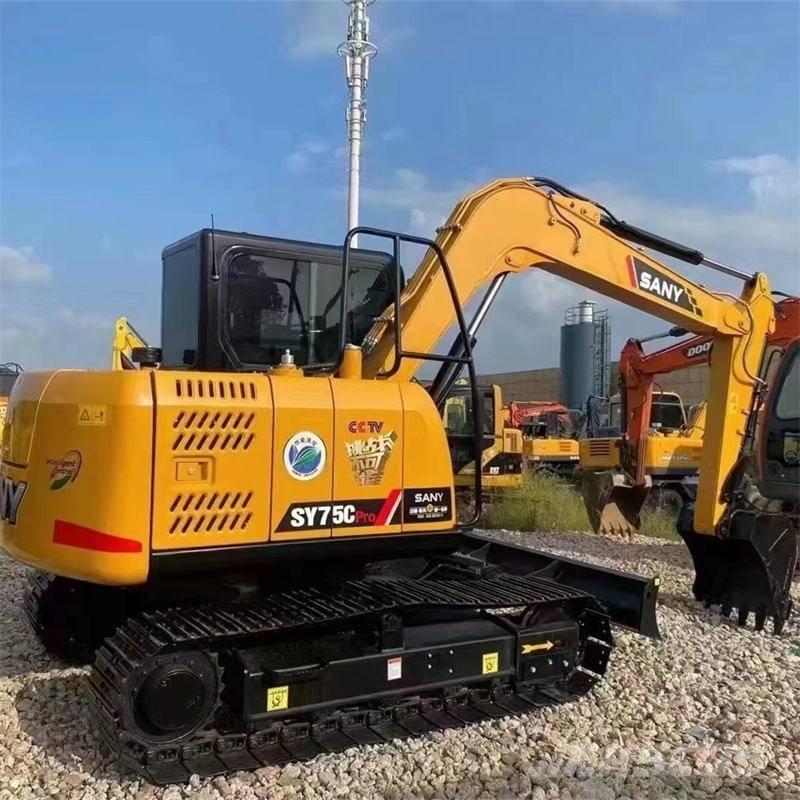 Sany 75C Midi rýpadla 7t - 12t