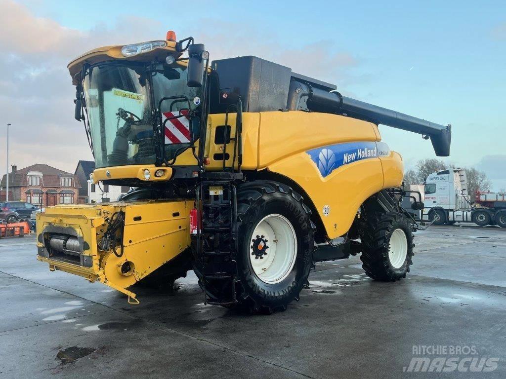 New Holland CR 9080 Sklízecí mlátičky