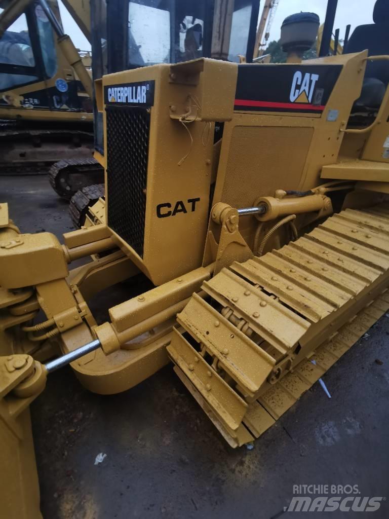 CAT D3C Pásové dozery