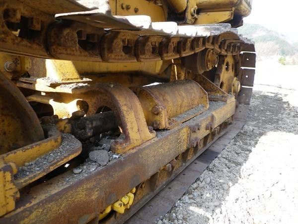 Komatsu D20S-3 Pásové dozery