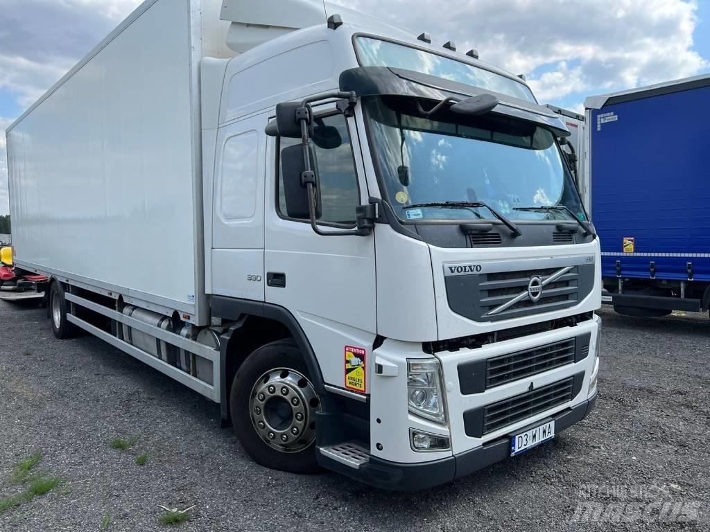 Volvo FM 330 Skříňová nástavba