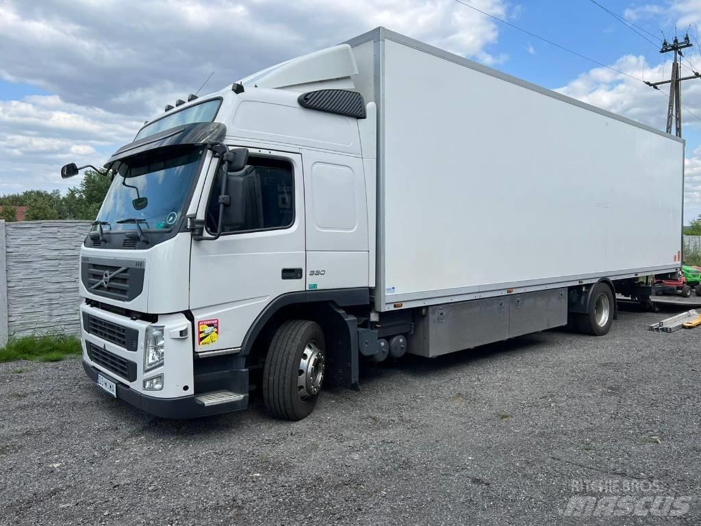Volvo FM 330 Skříňová nástavba