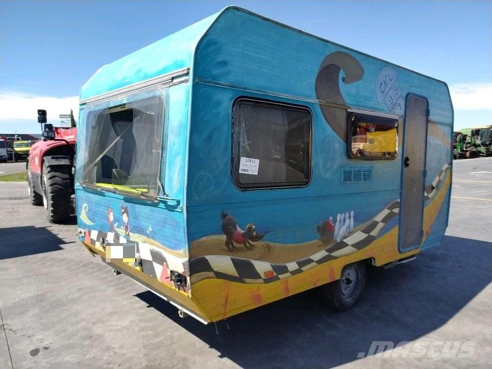  DIGUE 450 Obytné vozy a karavany