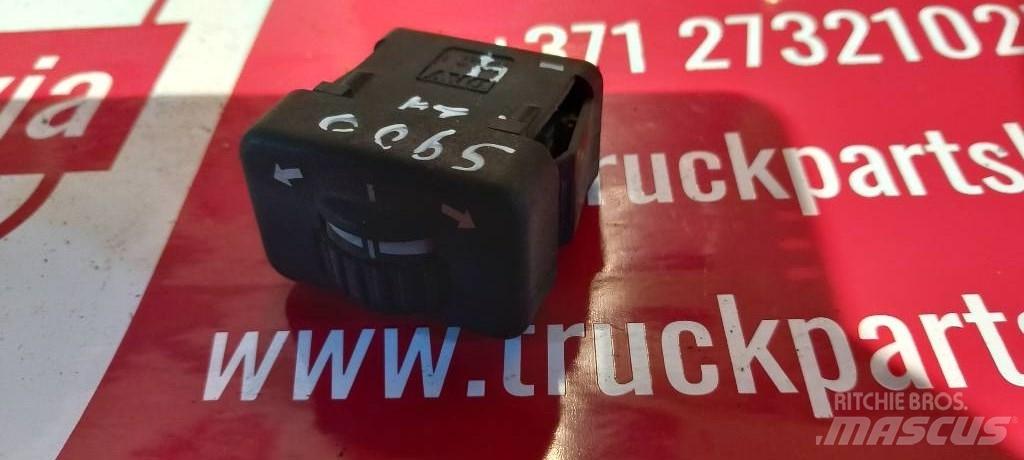 Scania R 420.   1350547 Kabiny a interiér