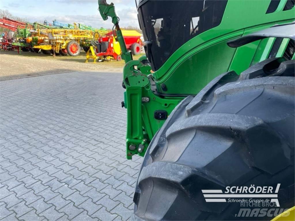 John Deere 6175 R Traktory
