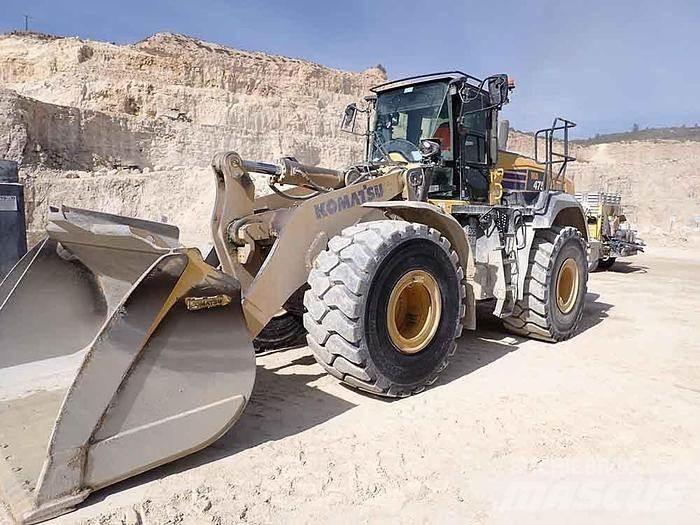 Komatsu WA475-10 Kolové nakladače