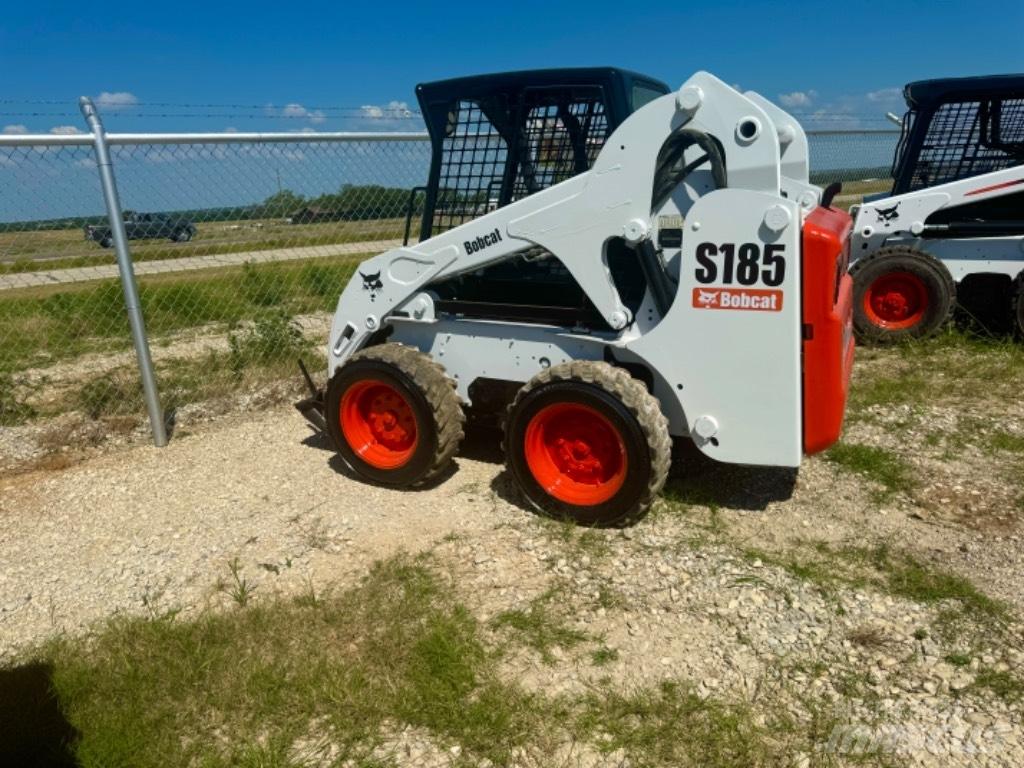 Bobcat S 185 Smykem řízené nakladače