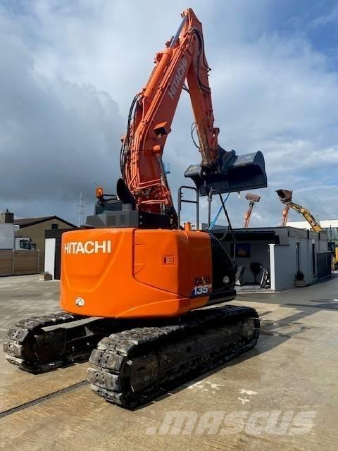 Hitachi 135 US-6 Pásová rýpadla