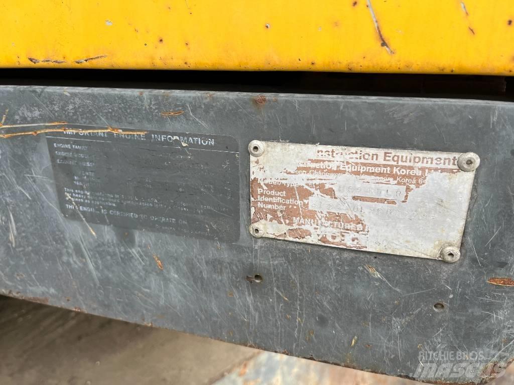 Volvo EC 240 LR Rýpadla s dlouhým dosahem