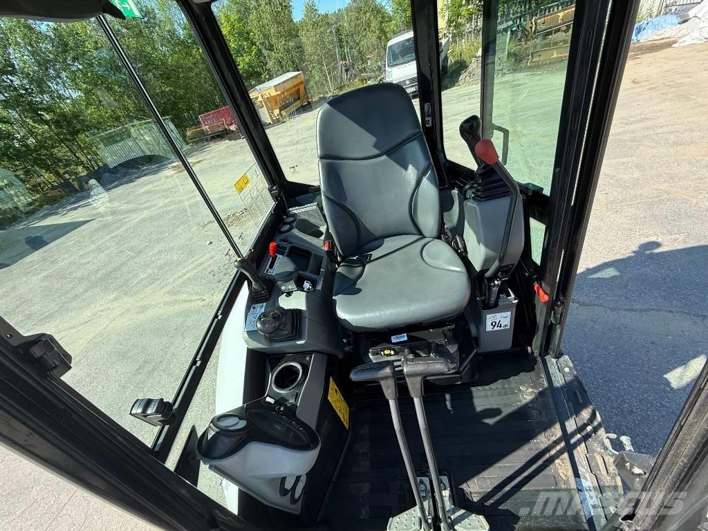 Bobcat E 27 Mini rýpadla < 7t