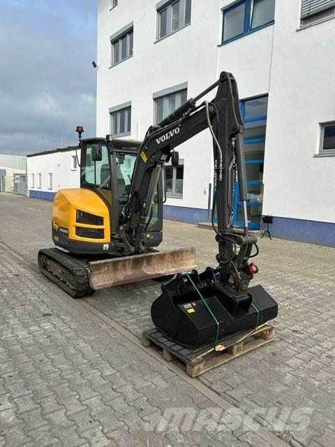 Volvo EC 35 C Mini rýpadla < 7t