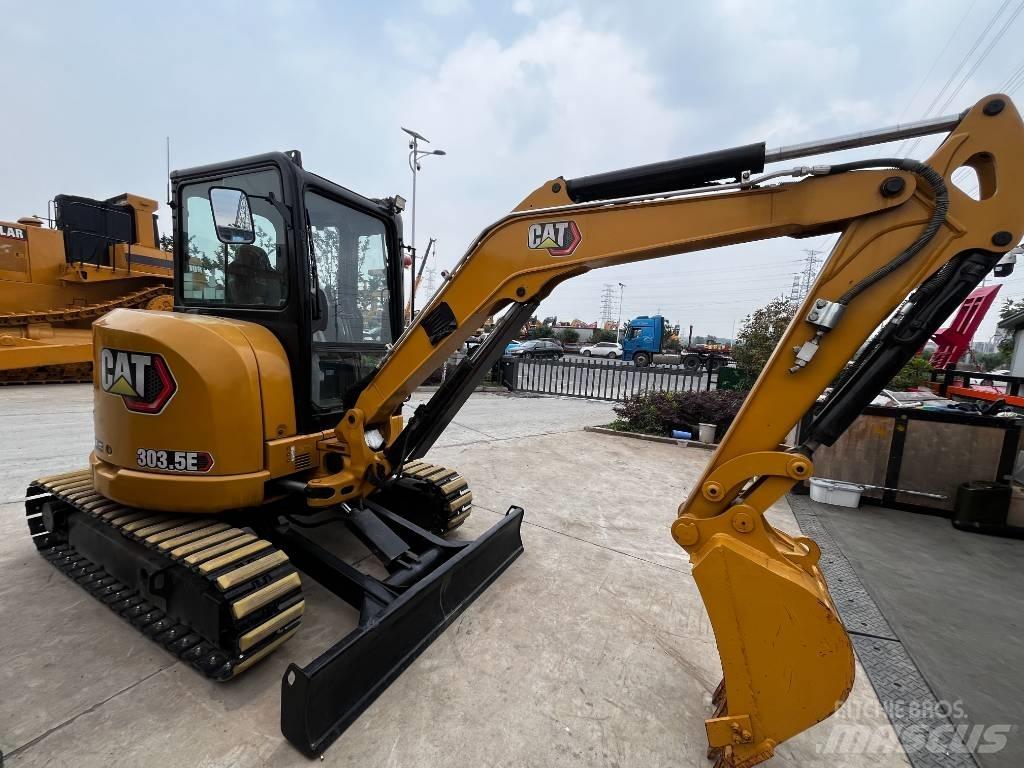 CAT 303.5 E Mini rýpadla < 7t