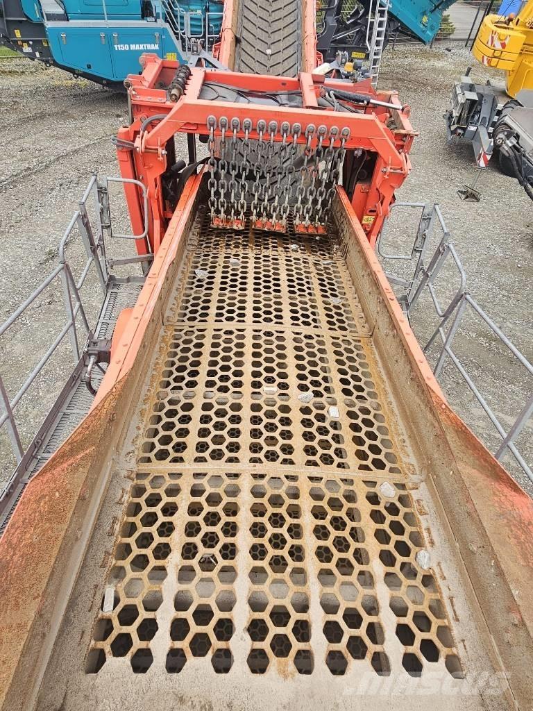 Terex Finlay 883+ Mobilní třídiče