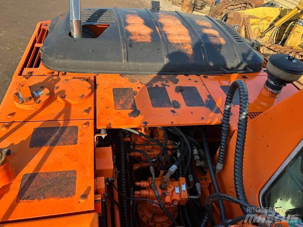Daewoo Solar 200WV Kolová rýpadla