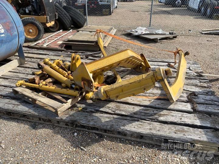 CAT 140H Scarifier Ostatní komponenty