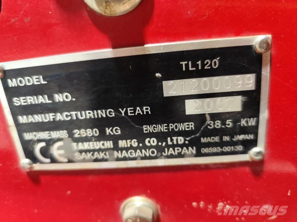 Takeuchi TL120 Smykem řízené nakladače