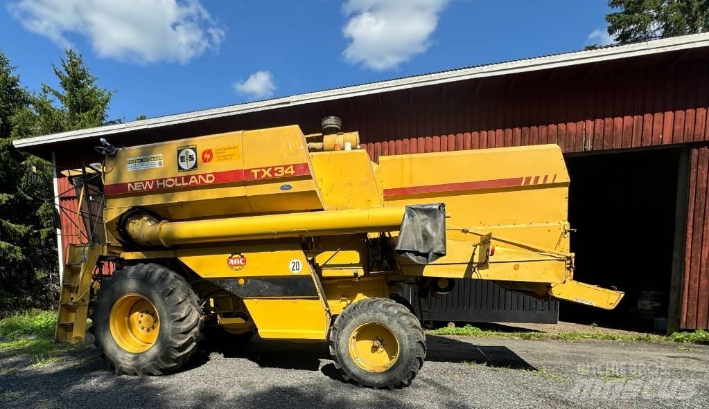New Holland TX 34 Sklízecí mlátičky