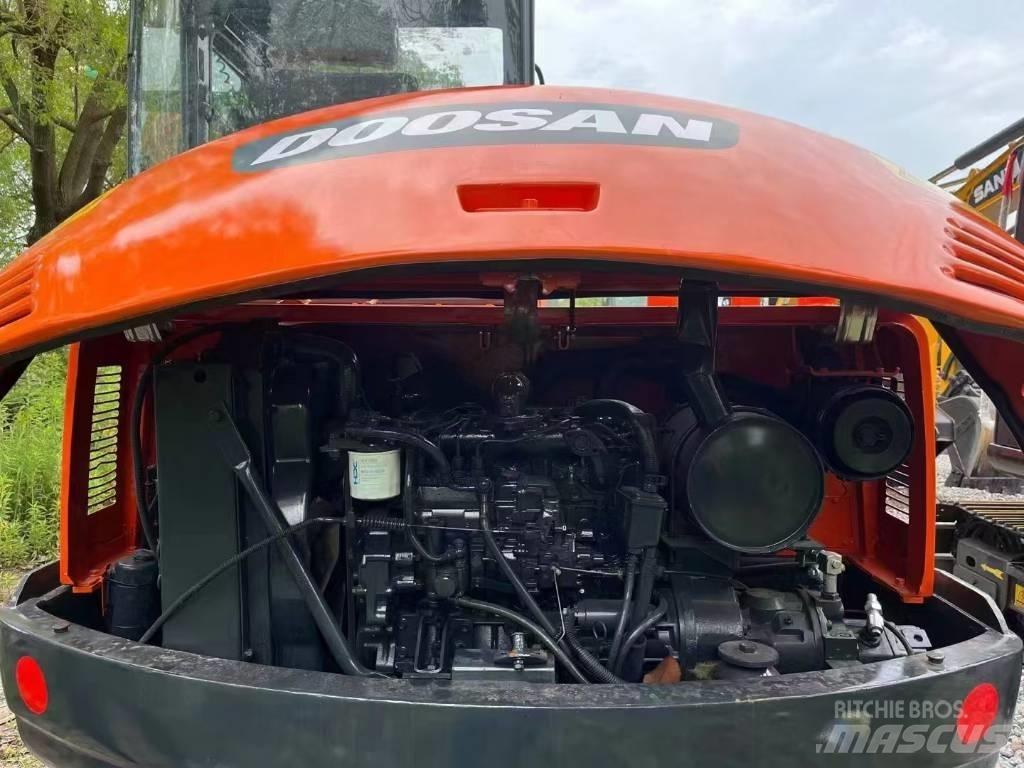 Doosan DH 60-7 Mini rýpadla < 7t