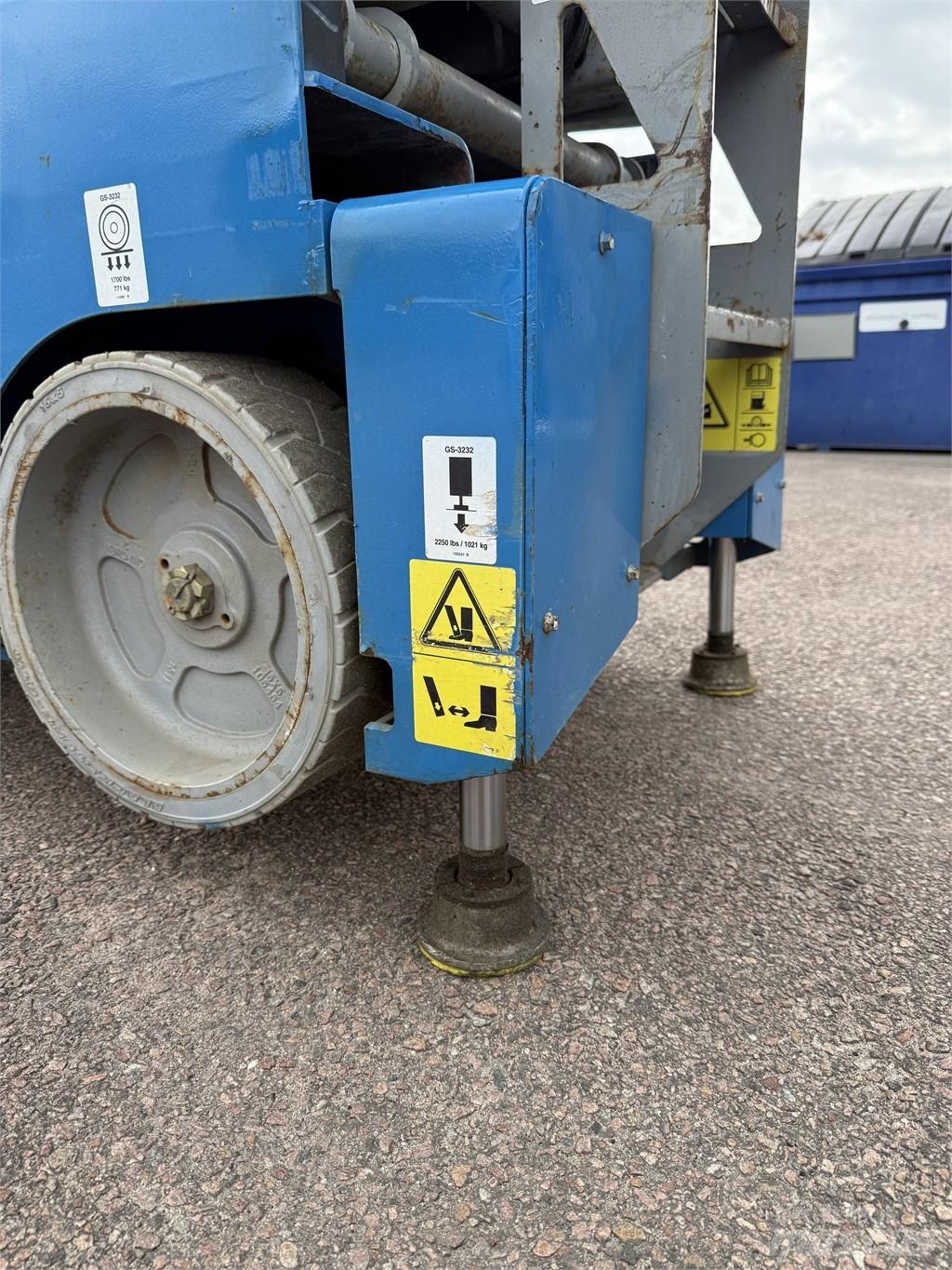 Genie GS3232 Nůžková zvedací plošina