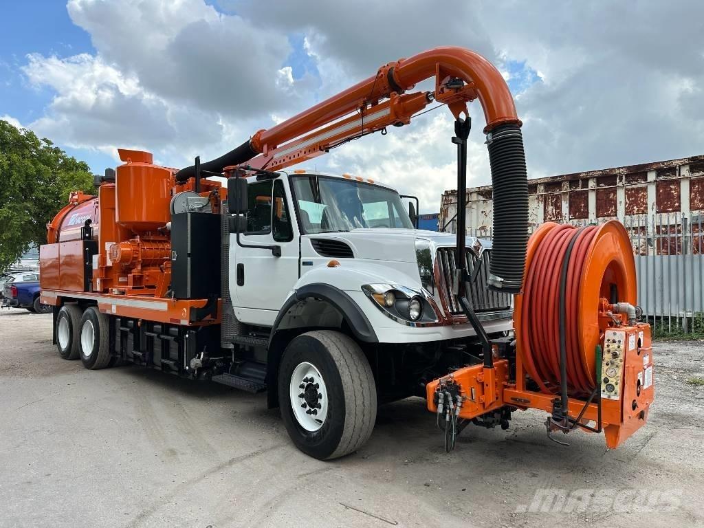International 7400 Kombinované/Čerpací cisterny