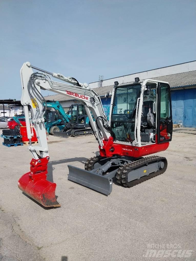 Takeuchi TB230 Mini rýpadla < 7t