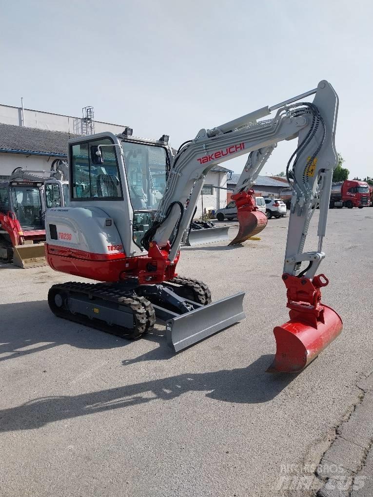 Takeuchi TB230 Mini rýpadla < 7t