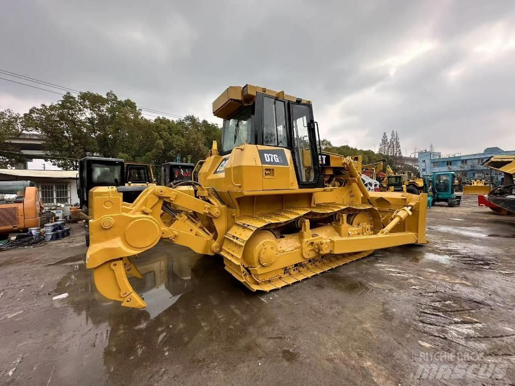CAT D 7 G Pásové dozery