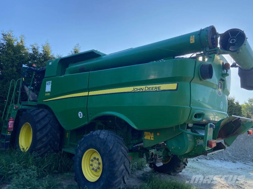 John Deere S 670 i Sklízecí mlátičky