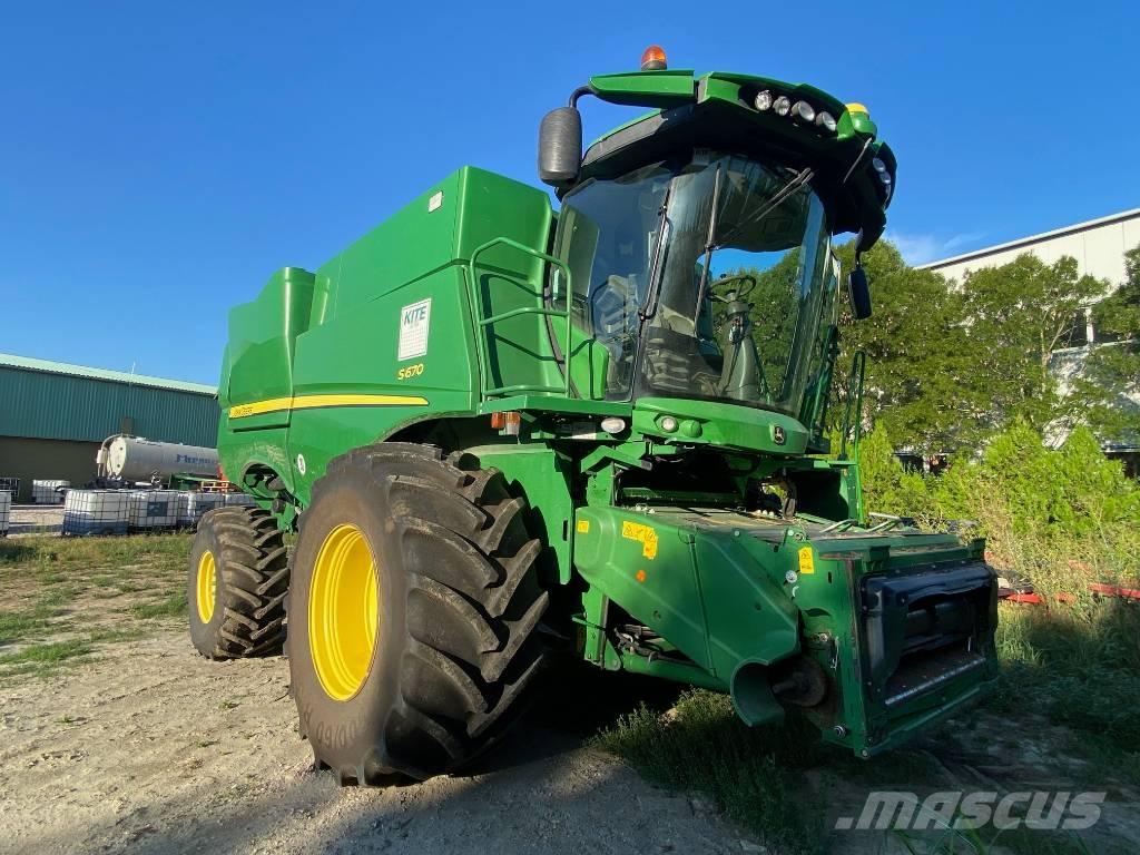 John Deere S 670 i Sklízecí mlátičky