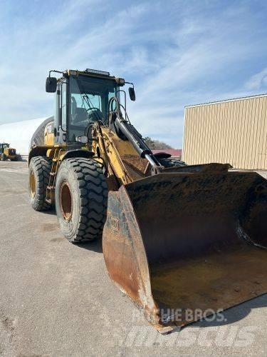 CAT 930H Kolové nakladače