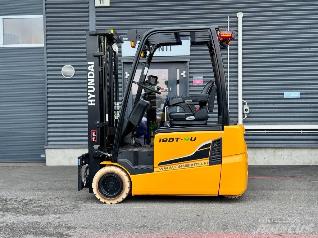 Hyundai 18BT-9U Akumulátorové vozíky