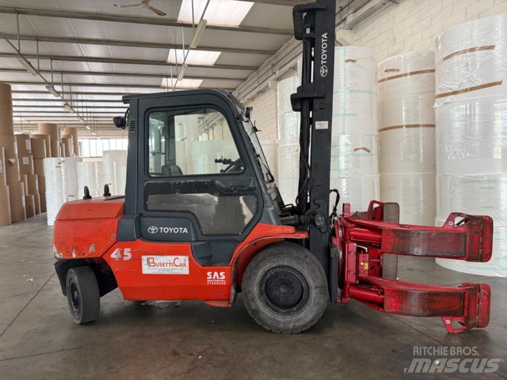 Toyota 02-7 FD 40 Dieselové vozíky