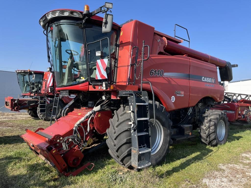 Case IH AF6140 Sklízecí mlátičky
