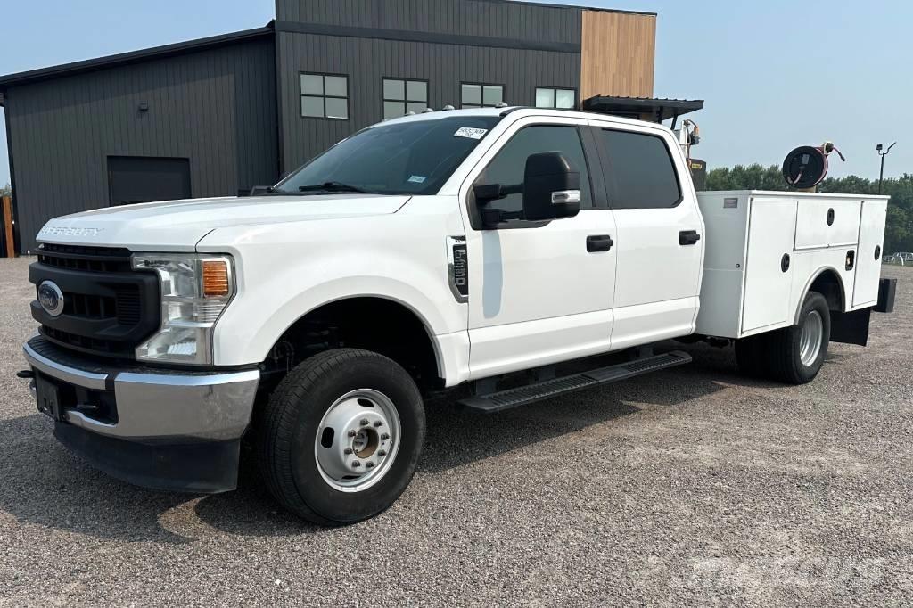 Ford F 350 XL SD Pásové jeřáby