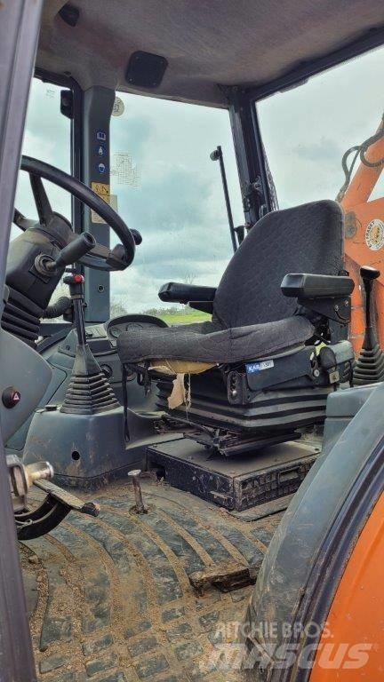 Fiat-Hitachi FB 100 Rýpadlo-nakladače