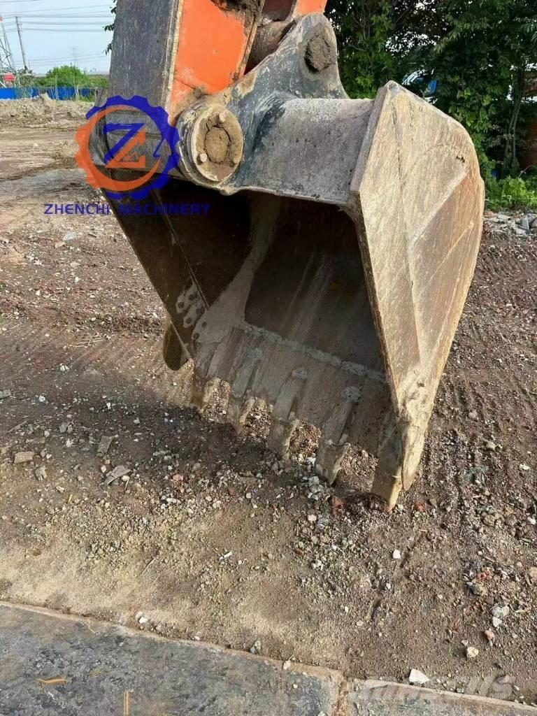 Hitachi ZX 200-5 G Pásová rýpadla