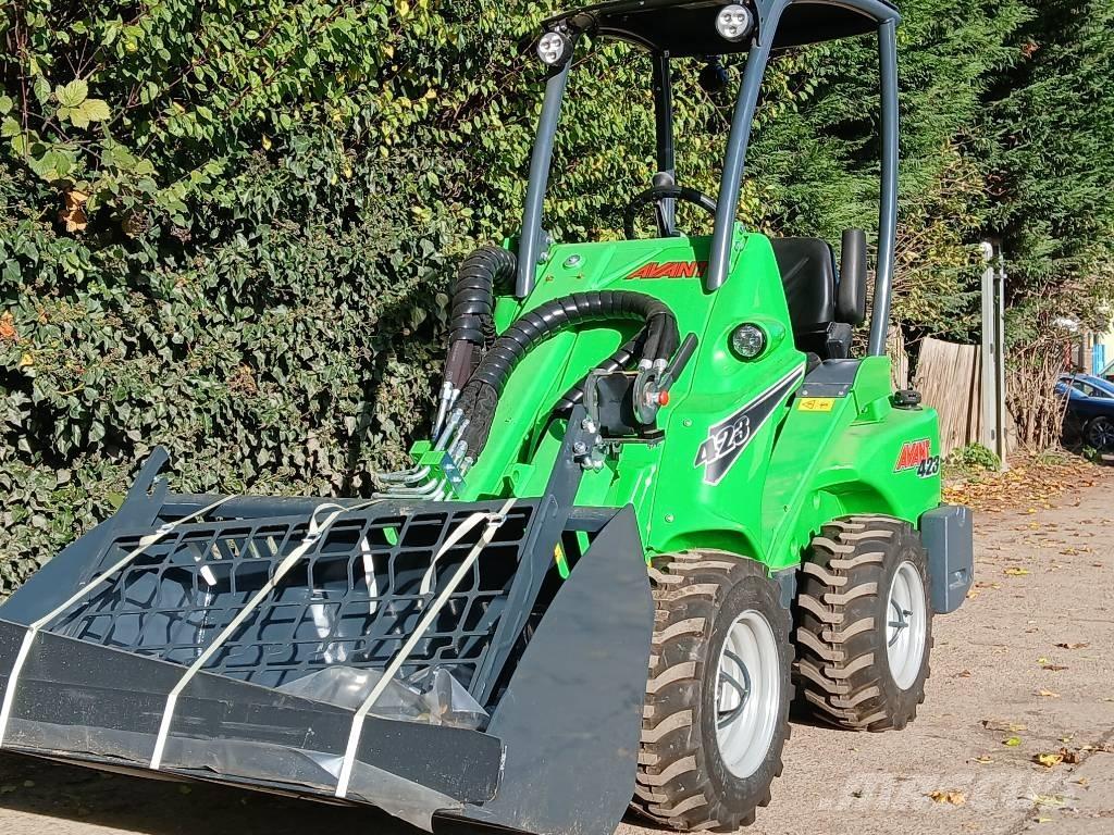 Avant 423 Víceúčelové nakladače