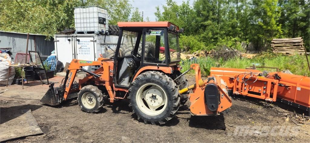 Kubota GT26 Kompaktní traktory
