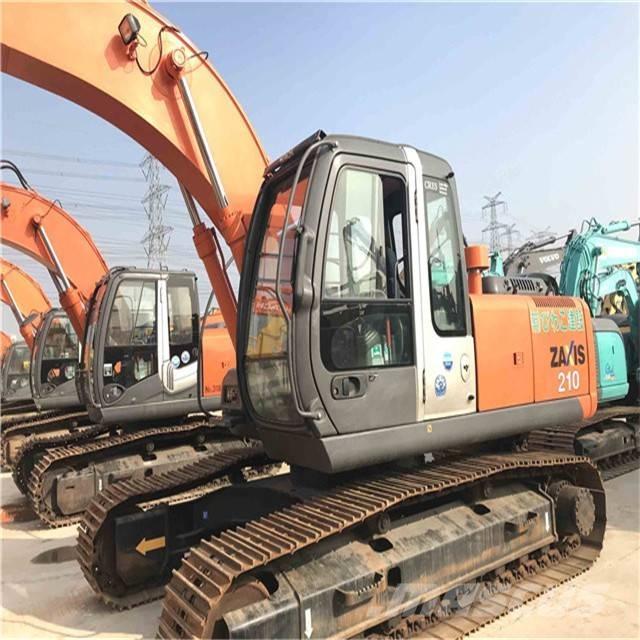 Hitachi ZX 210 Pásová rýpadla
