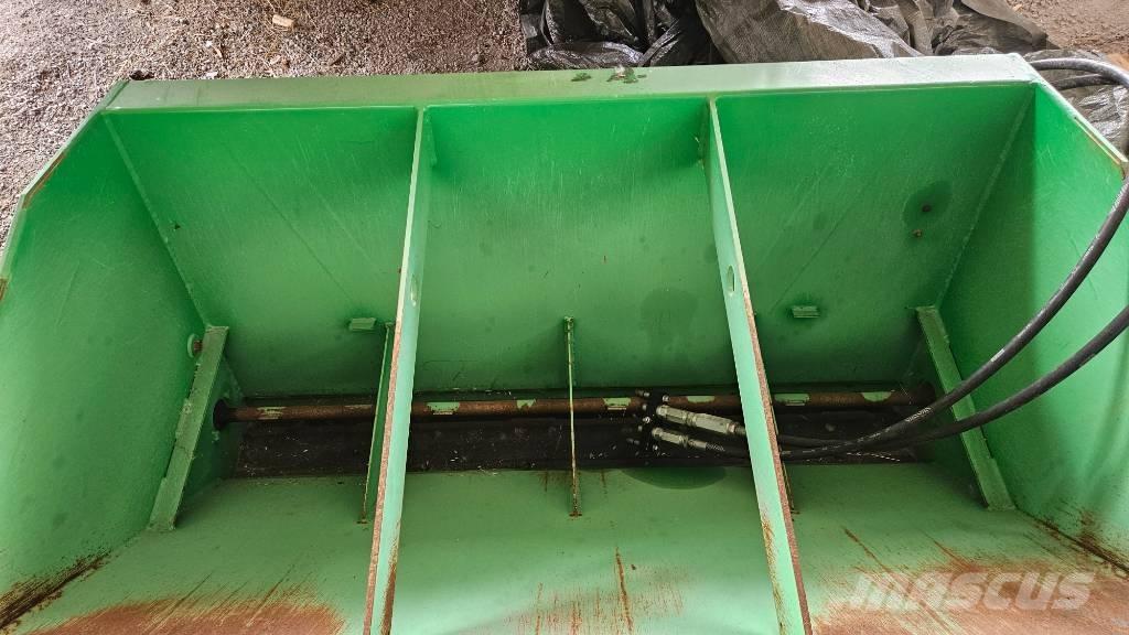 Sami SL-1500 Sypače písku a soli